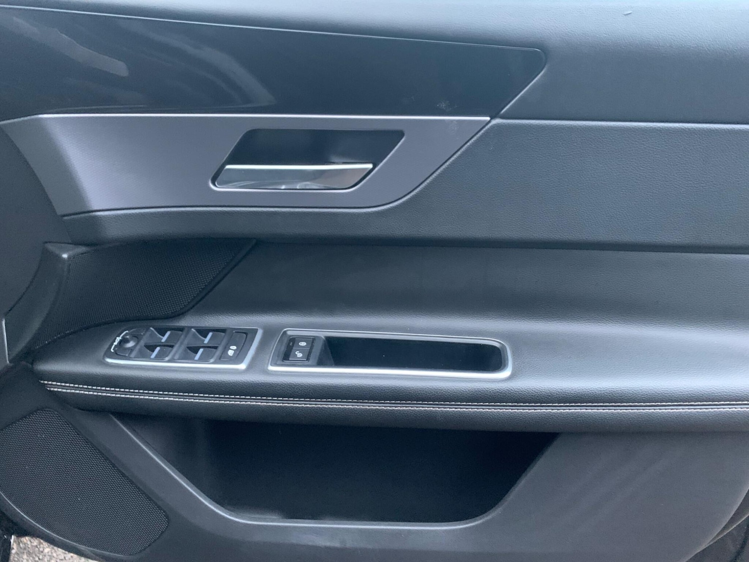 Used Jaguar XF 2015 for sale - 77016903: Photo 21