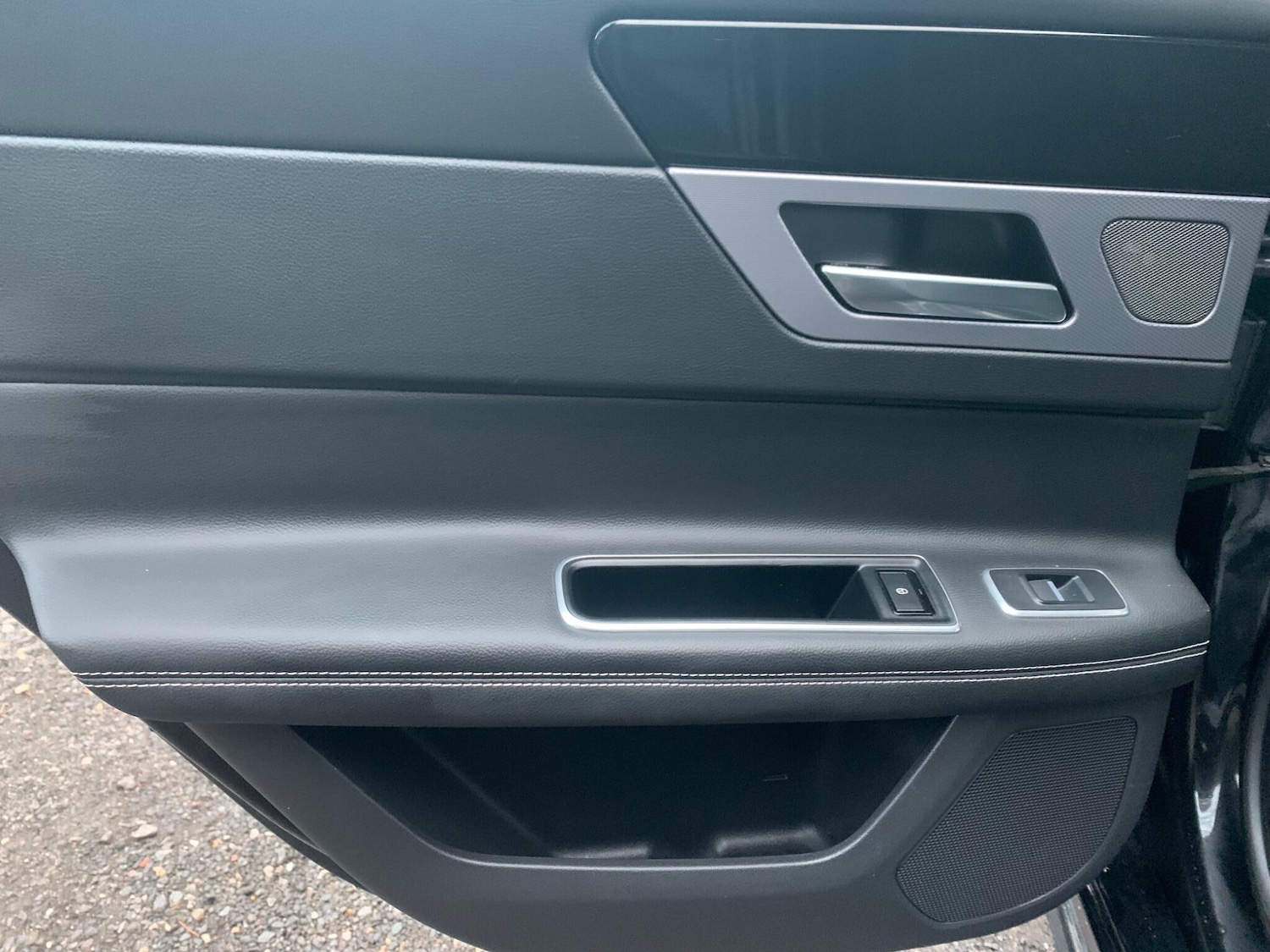 Used Jaguar XF 2015 for sale - 77016903: Photo 24