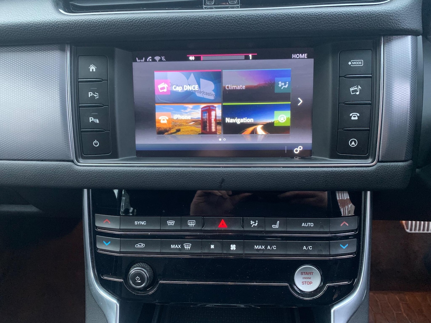 Used Jaguar XF 2015 for sale - 77016903: Photo 32