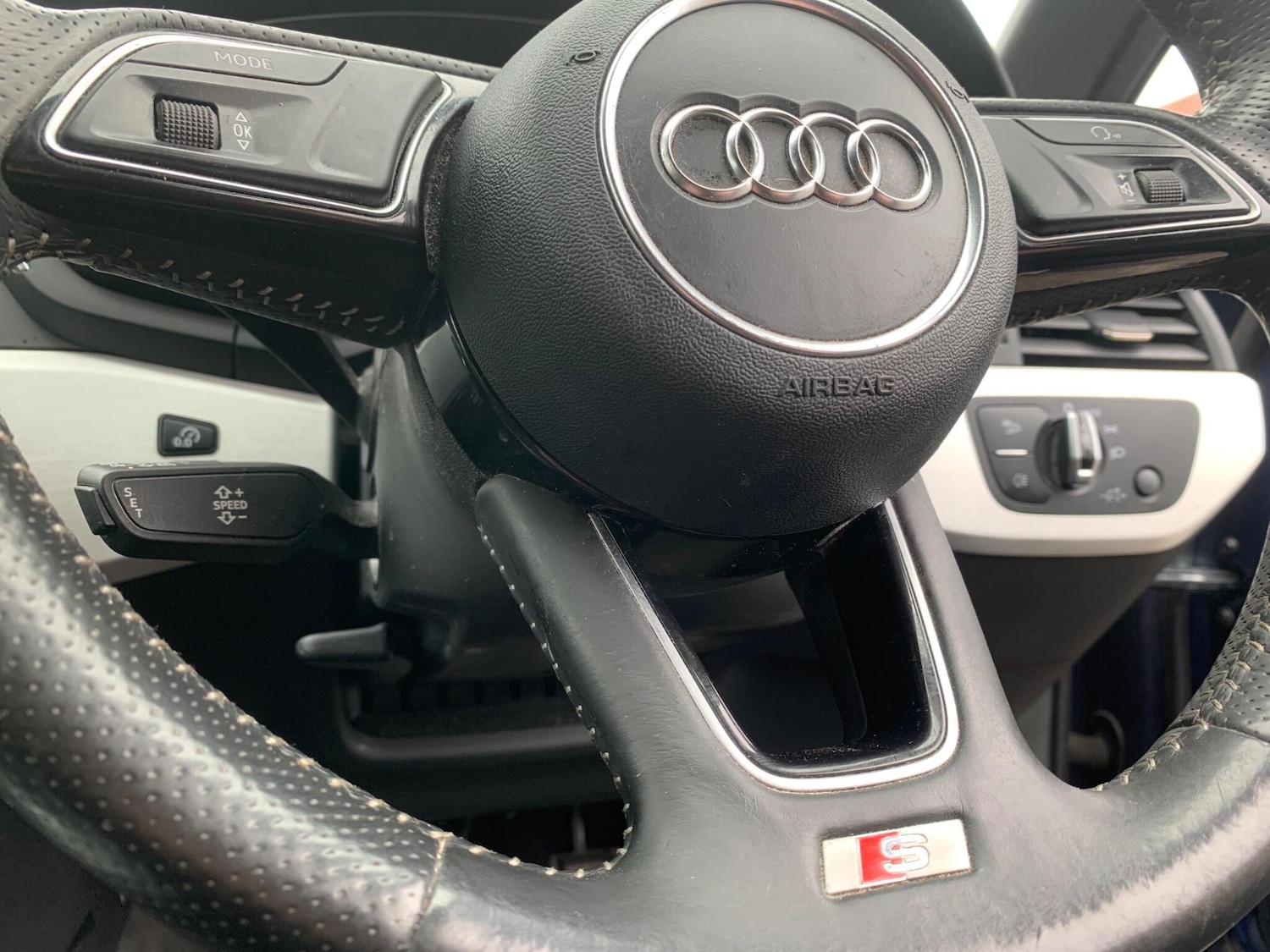 Used Audi A4 2016 for sale - 77957431: Photo 44