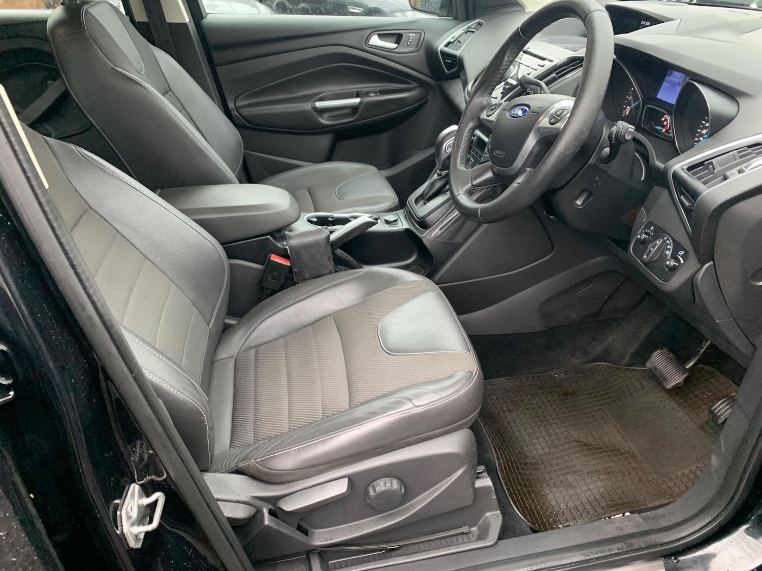 Used Ford Kuga 2013 for sale - 77278580: Photo 17