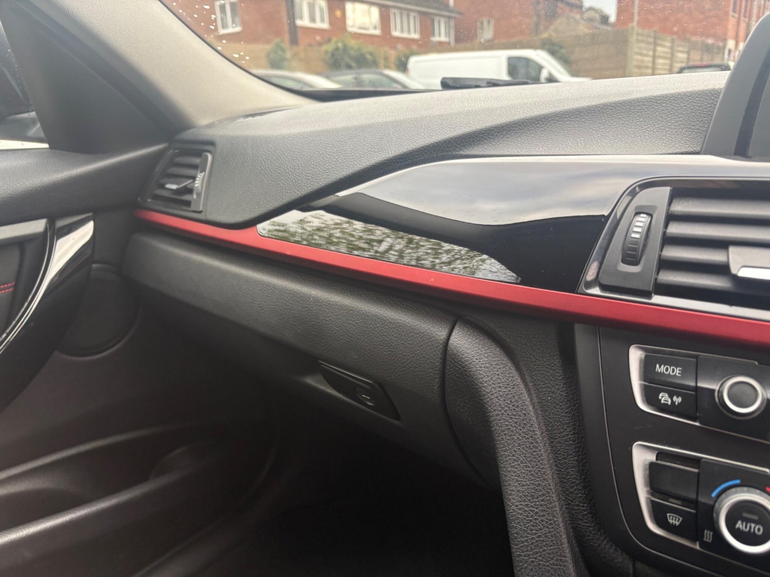 Used BMW 3 Series 2012 for sale - 78185502: Photo 18