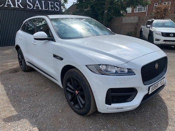 Used Jaguar F-Pace 2018 for sale - 79211916: Photo