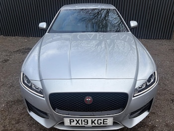 Used Jaguar XF 2019 for sale - 78185040: Photo