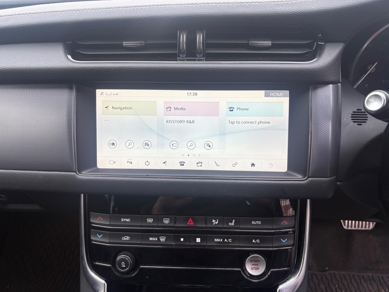 Used Jaguar XF 2019 for sale - 78185040: Photo 32