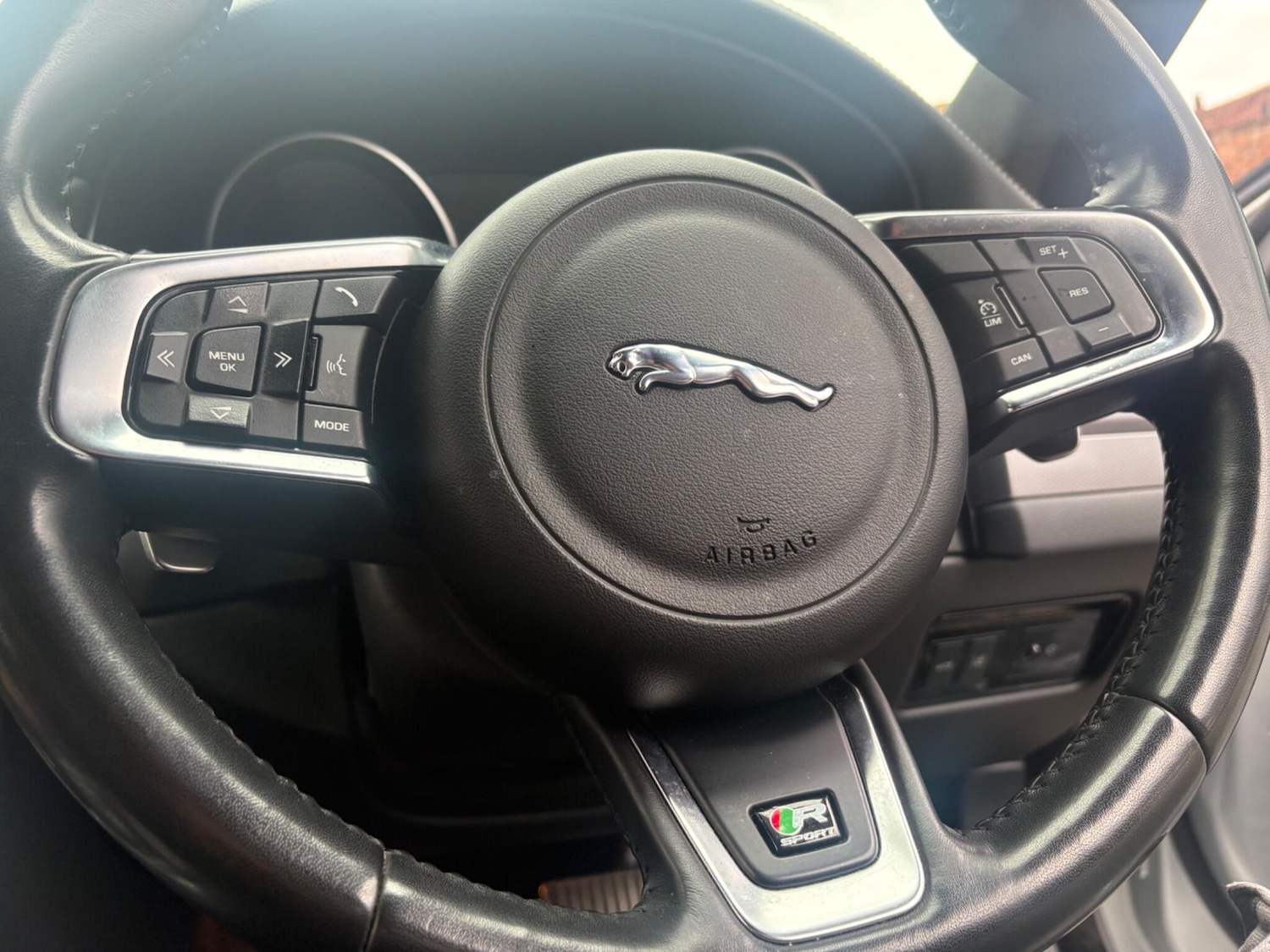 Used Jaguar XF 2019 for sale - 78185040: Photo 39