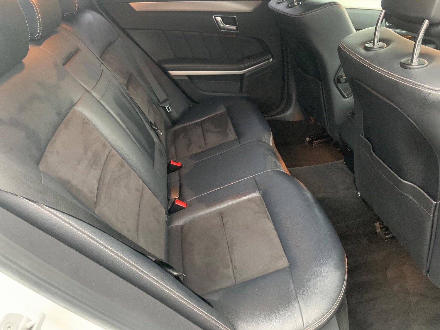 Used Mercedes-Benz E Class 2011 for sale - 76550660: Photo 13