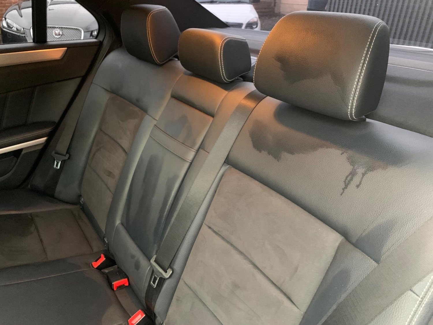 Used Mercedes-Benz E Class 2011 for sale - 76550660: Photo 14