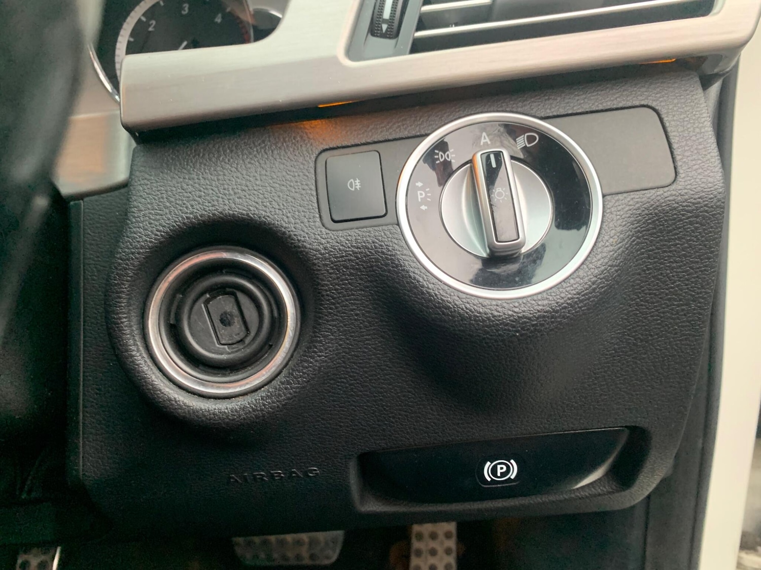 Used Mercedes-Benz E Class 2011 for sale - 76550660: Photo 17