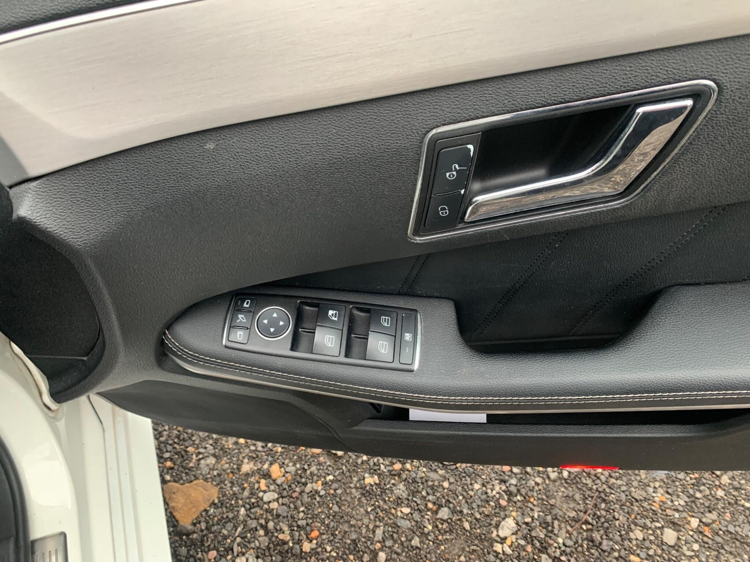 Used Mercedes-Benz E Class 2011 for sale - 76550660: Photo 19