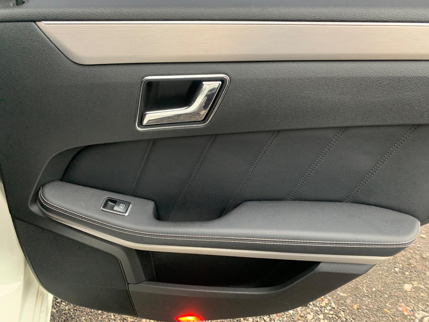 Used Mercedes-Benz E Class 2011 for sale - 76550660: Photo 20