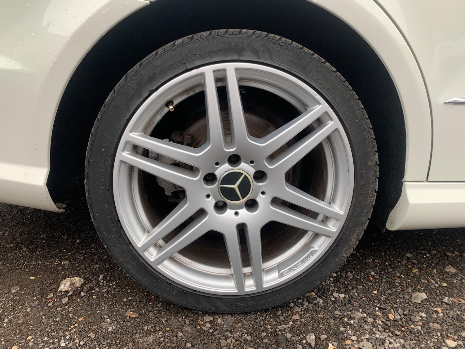 Used Mercedes-Benz E Class 2011 for sale - 76550660: Photo 25