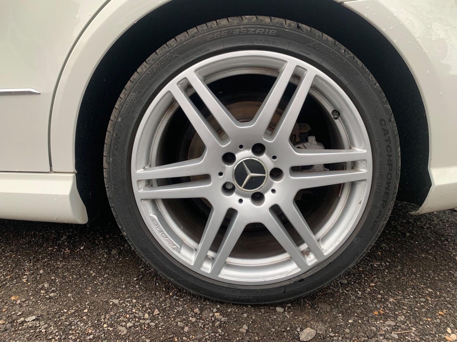 Used Mercedes-Benz E Class 2011 for sale - 76550660: Photo 27