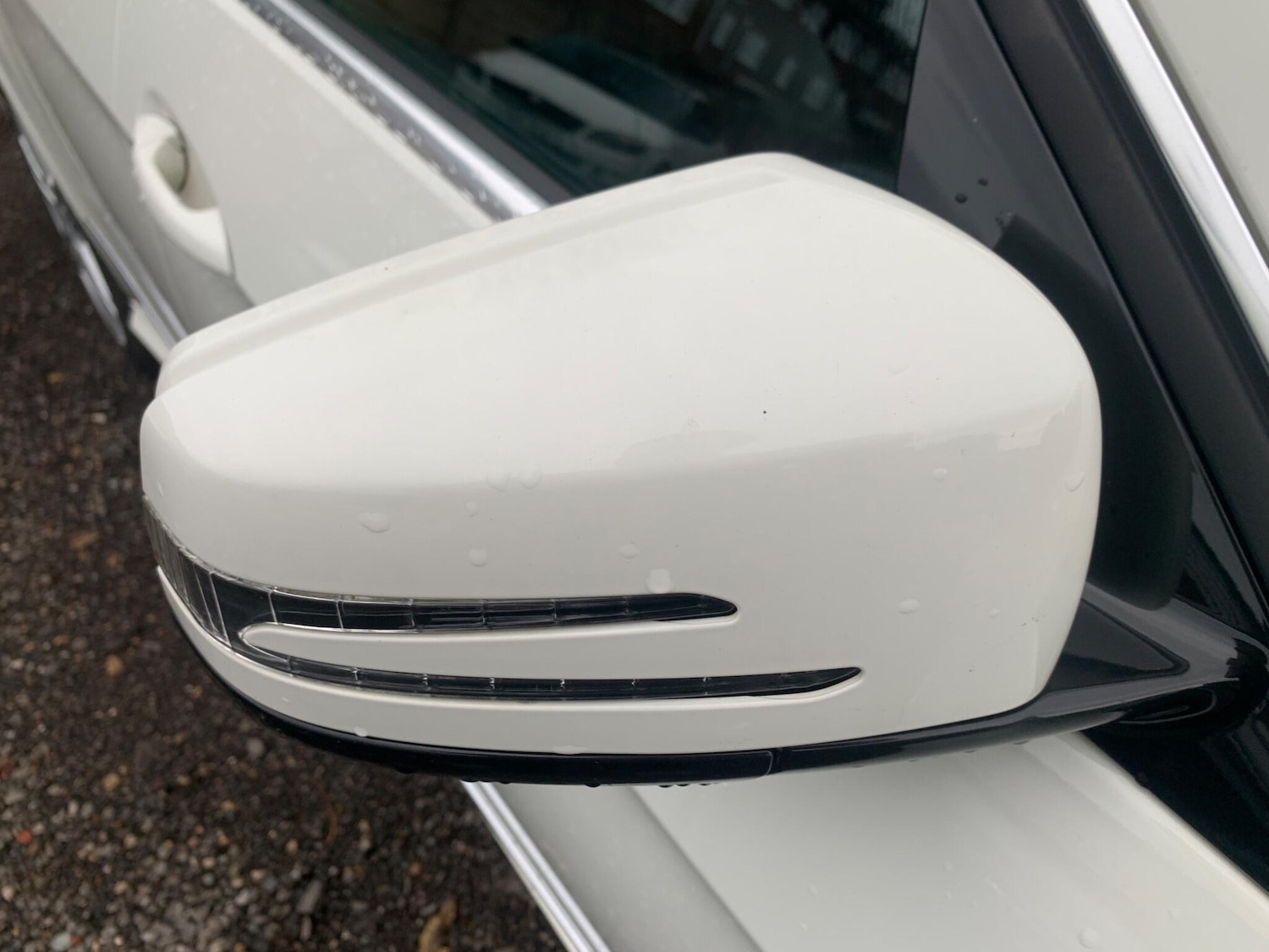 Used Mercedes-Benz E Class 2011 for sale - 76550660: Photo 31