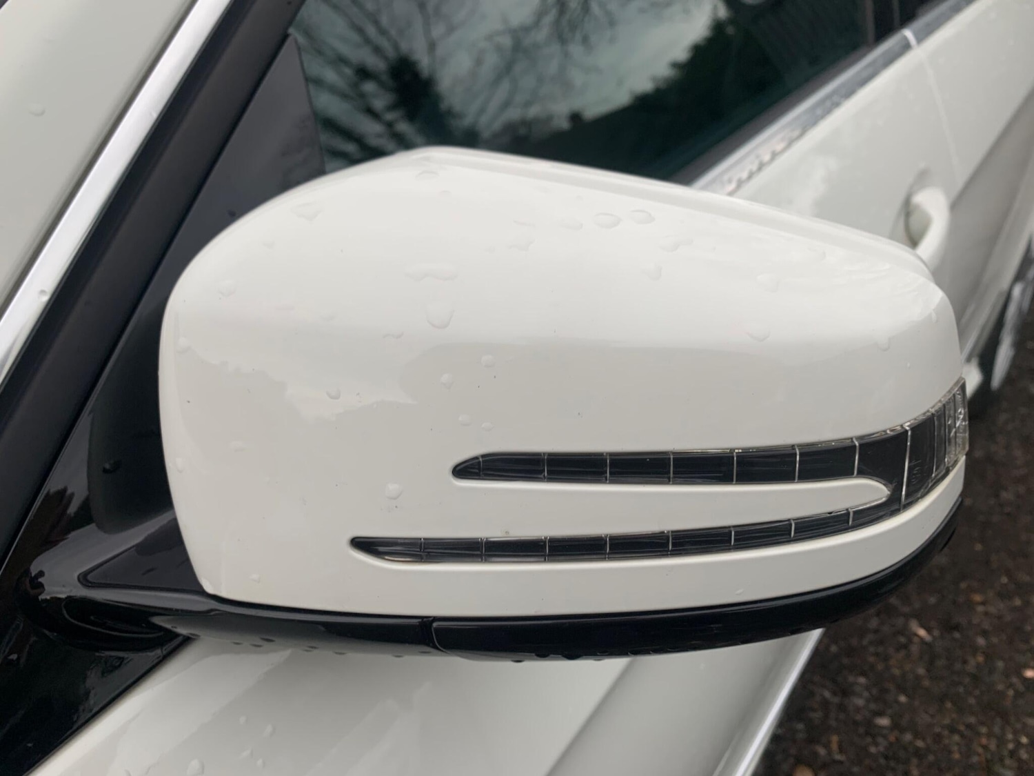 Used Mercedes-Benz E Class 2011 for sale - 76550660: Photo 32