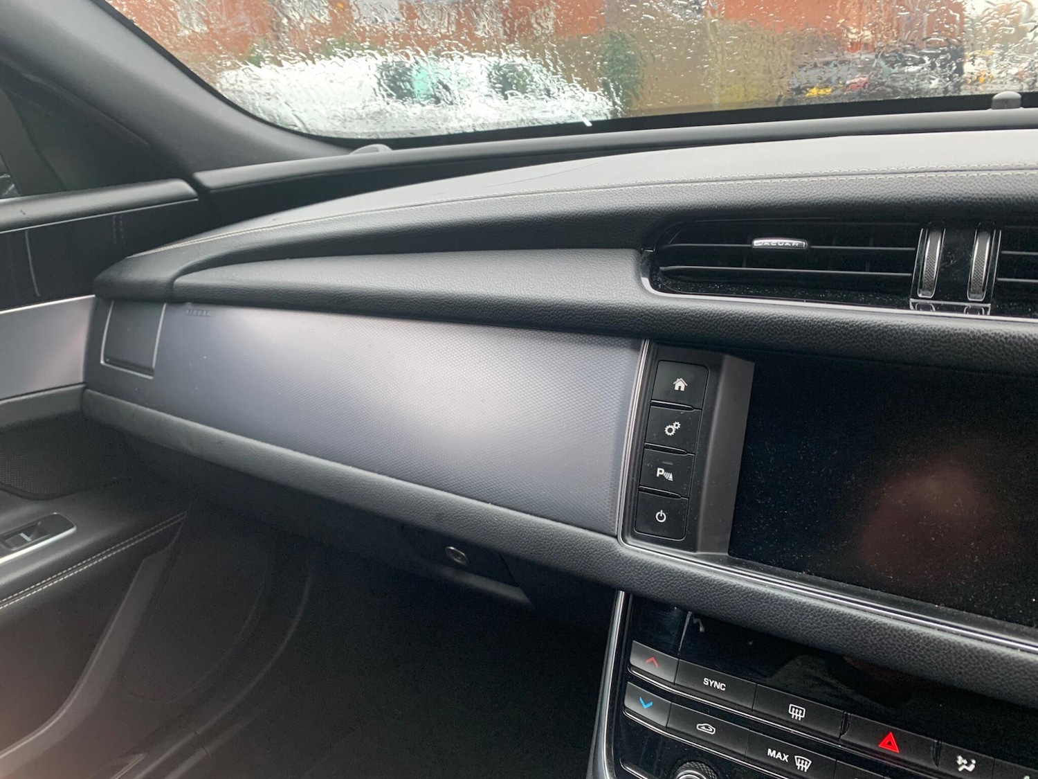 Used Jaguar XF 2016 for sale - 77478536: Photo 28