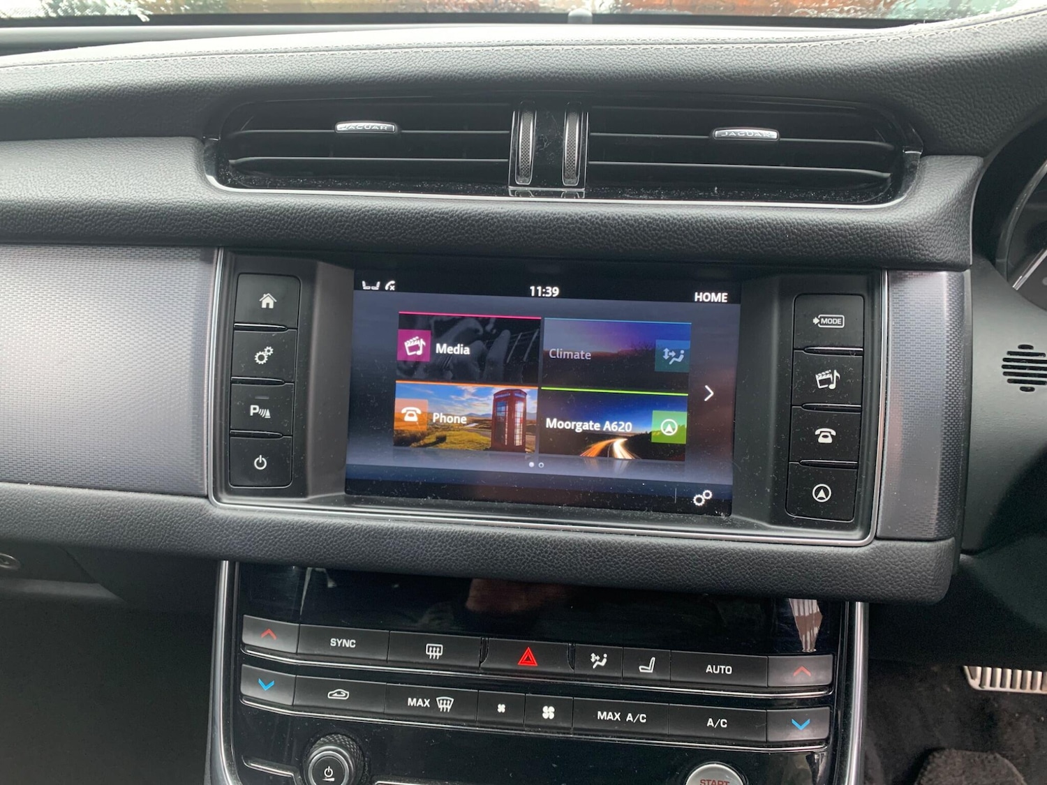 Used Jaguar XF 2016 for sale - 77478536: Photo 30