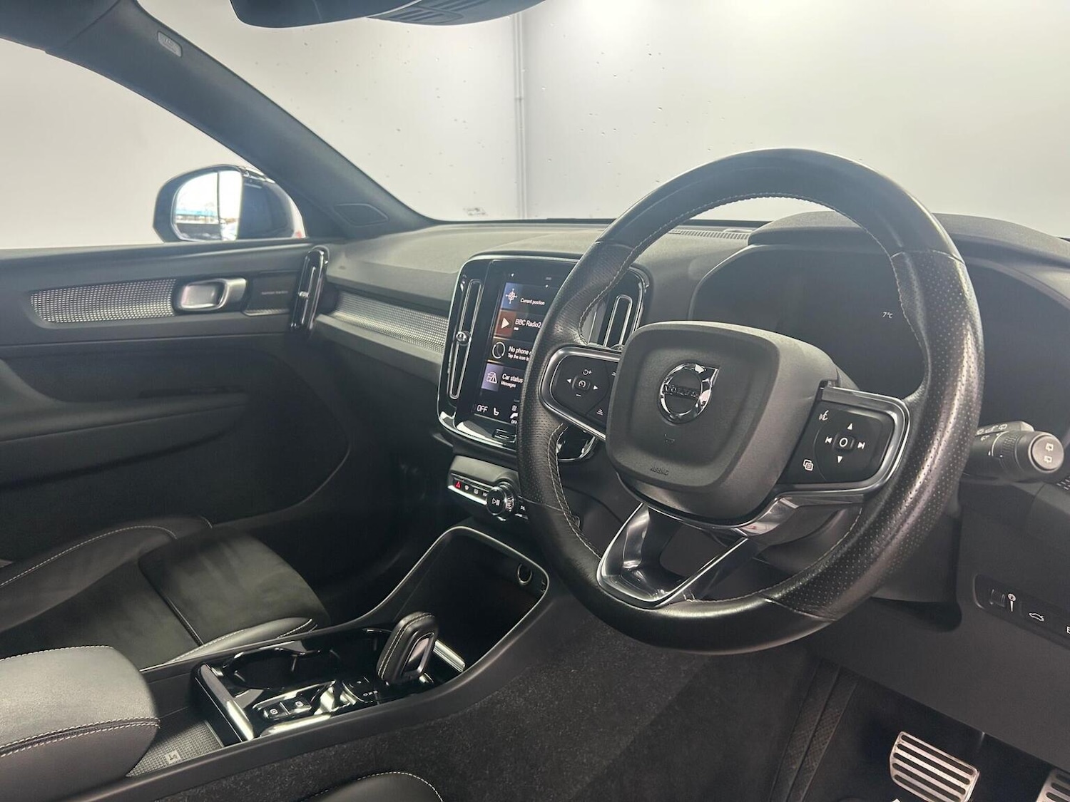 Used Volvo XC40 2021 for sale - 77049282: Photo 10