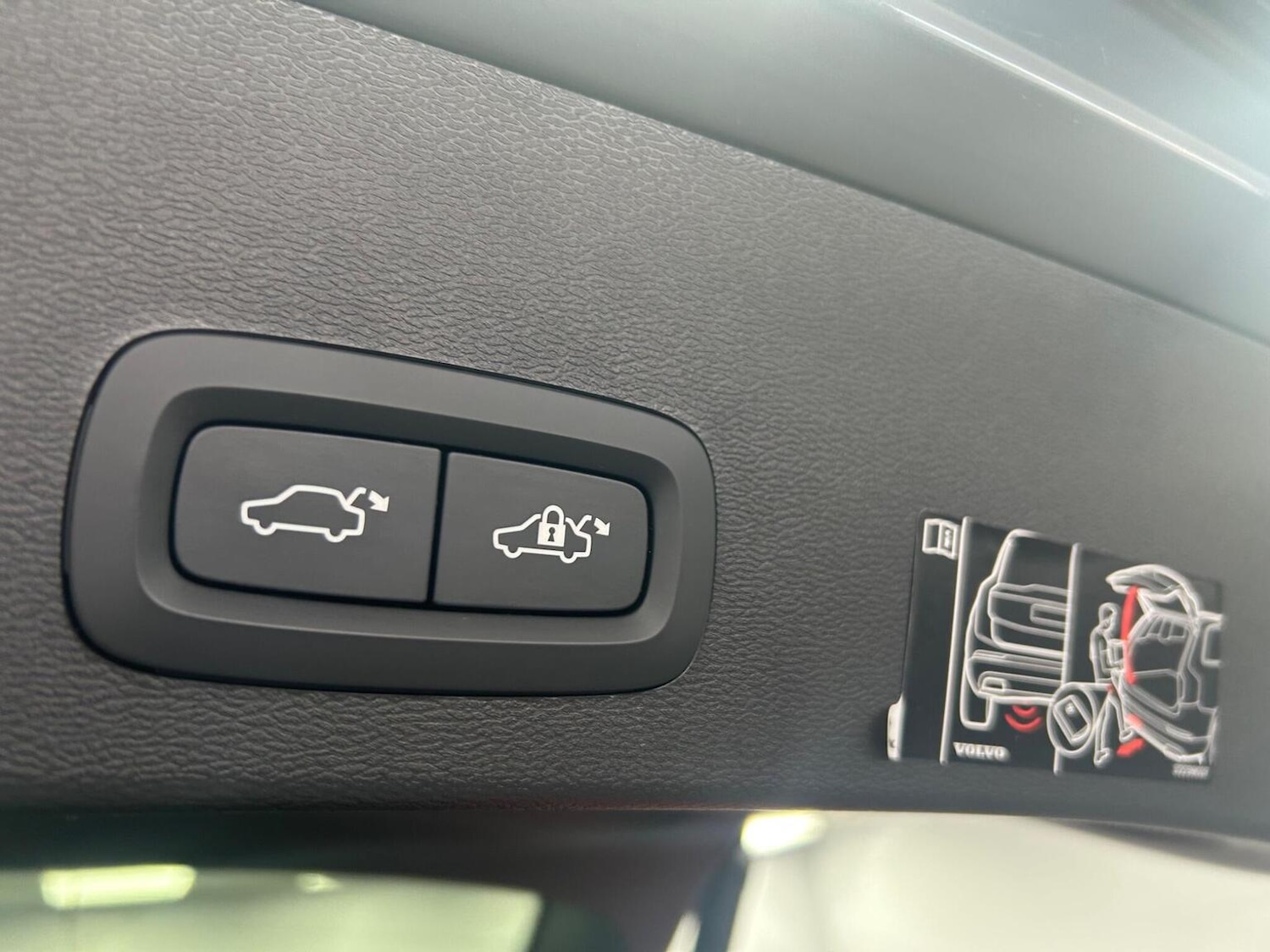 Used Volvo XC40 2021 for sale - 77049282: Photo 17