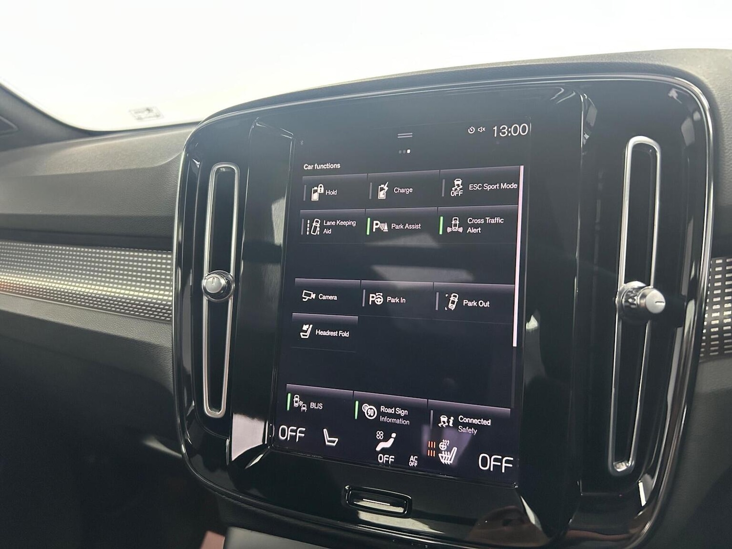 Used Volvo XC40 2021 for sale - 77049282: Photo 19