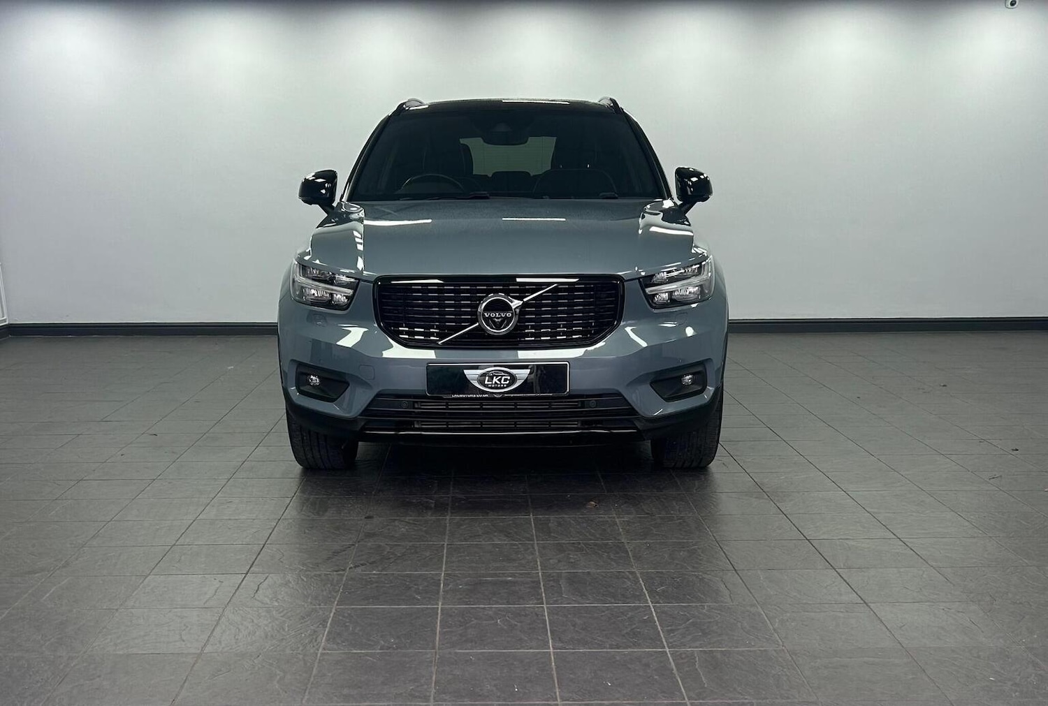 Used Volvo XC40 2021 for sale - 77049282: Photo 3