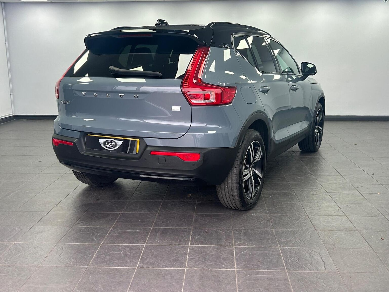 Used Volvo XC40 2021 for sale - 77049282: Photo 8