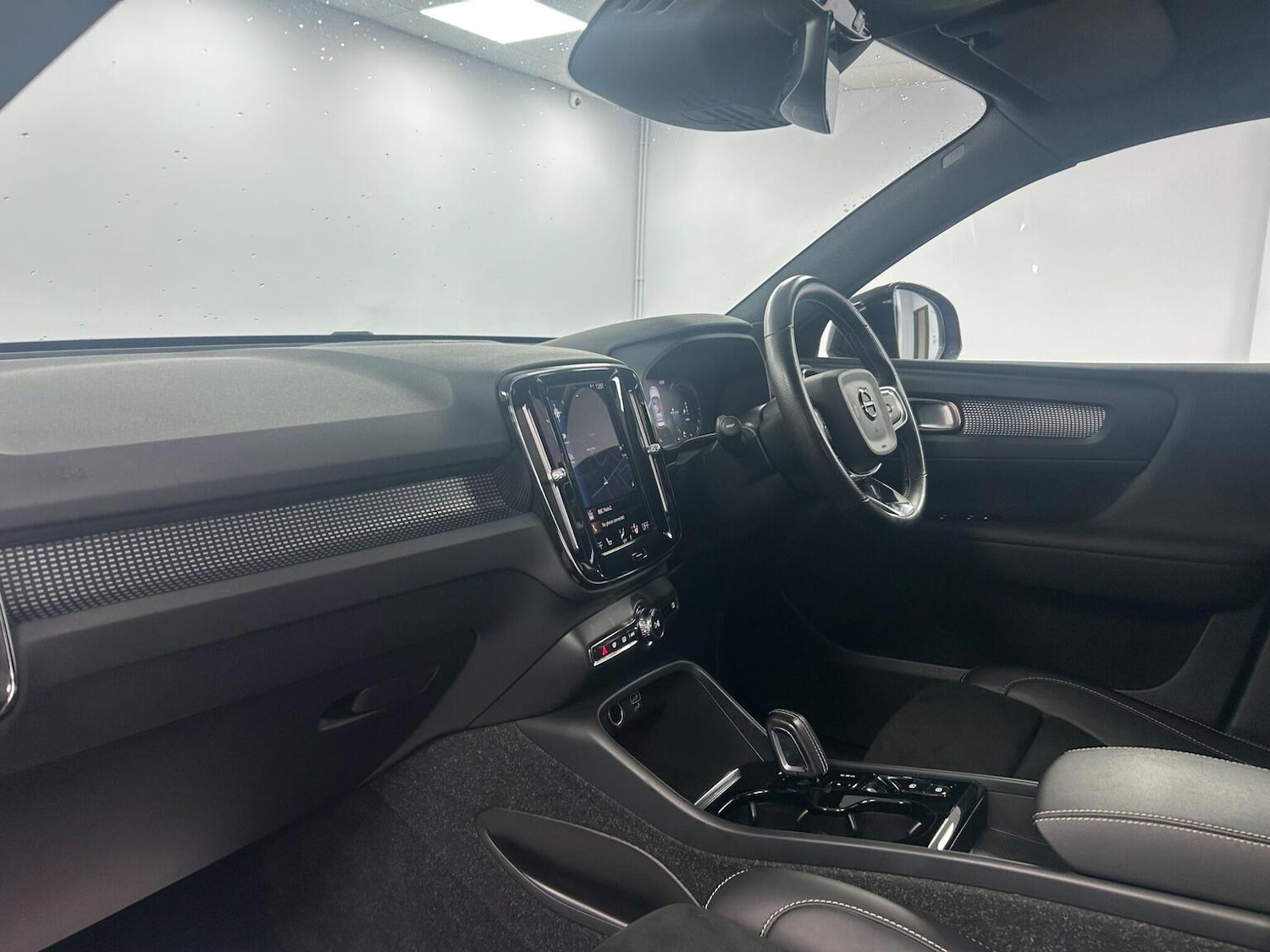 Used Volvo XC40 2021 for sale - 77049282: Photo 9