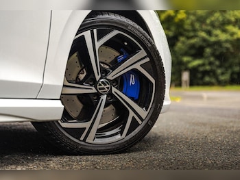 Used Volkswagen Golf 2024 for sale - 75898636: Photo