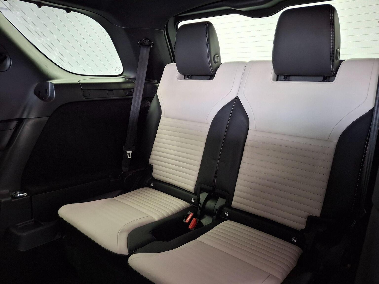 Used Land Rover Discovery 2023 for sale - 77595443: Photo 15