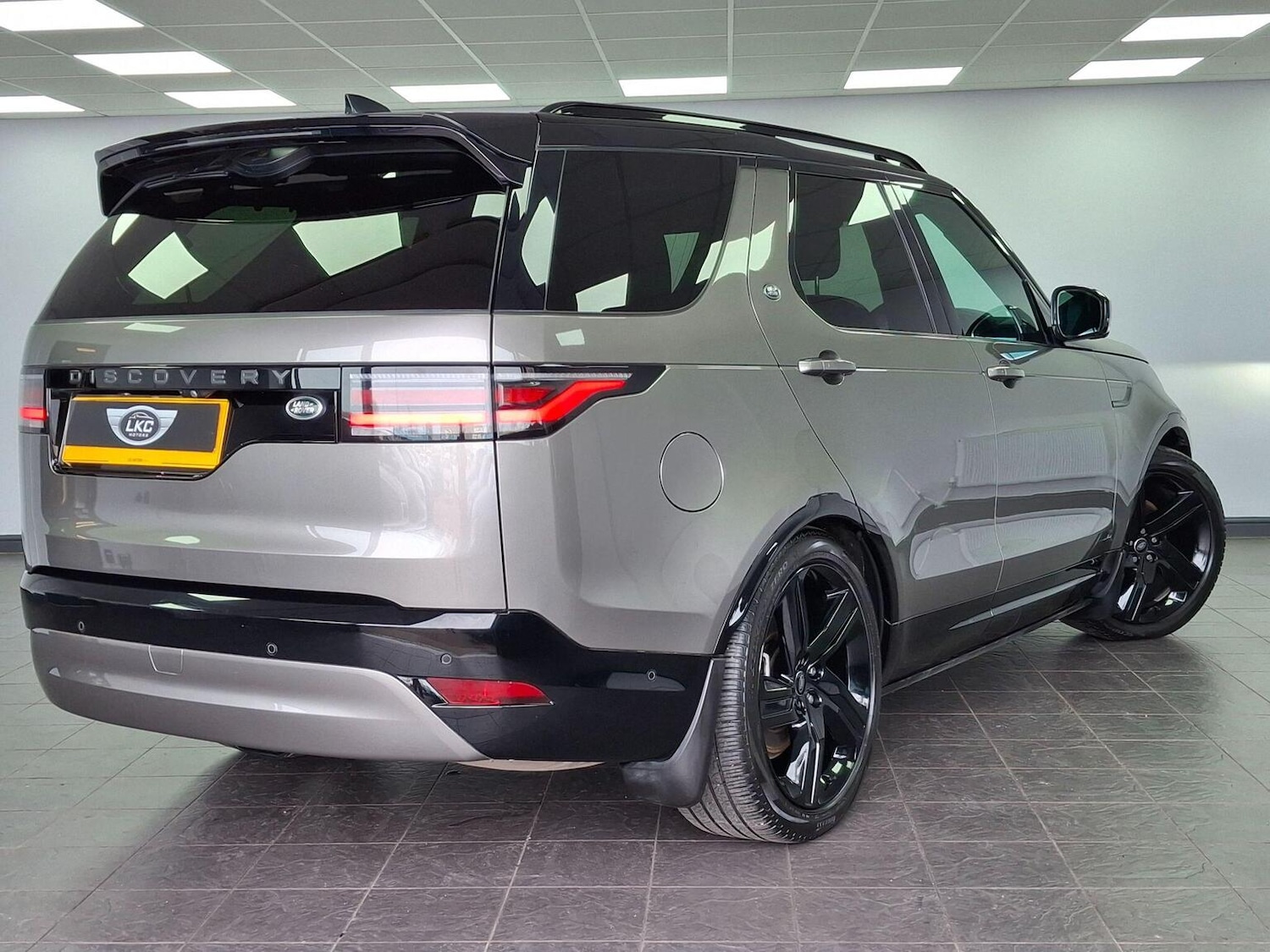 Used Land Rover Discovery 2023 for sale - 77595443: Photo 19