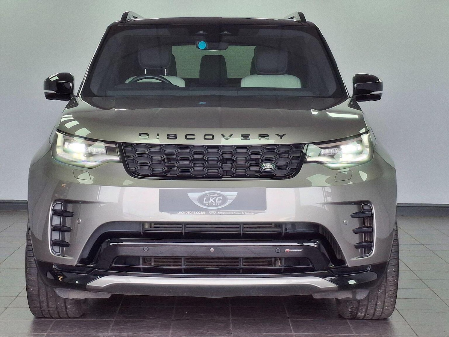 Used Land Rover Discovery 2023 for sale - 77595443: Photo 3