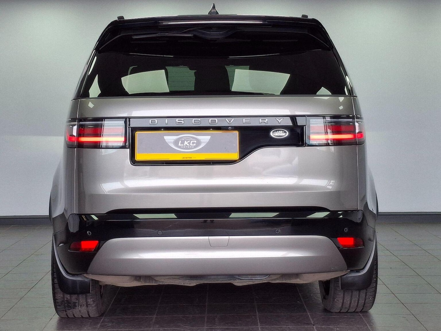 Used Land Rover Discovery 2023 for sale - 77595443: Photo 38