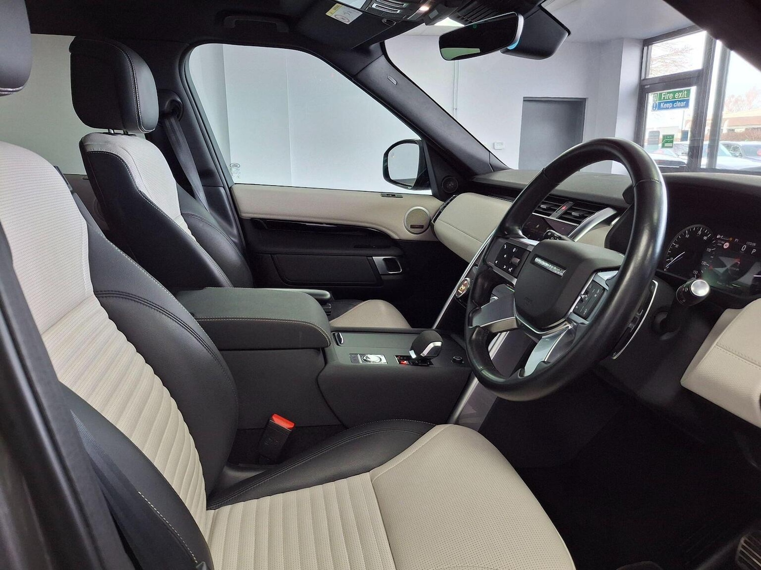 Used Land Rover Discovery 2023 for sale - 77595443: Photo 56