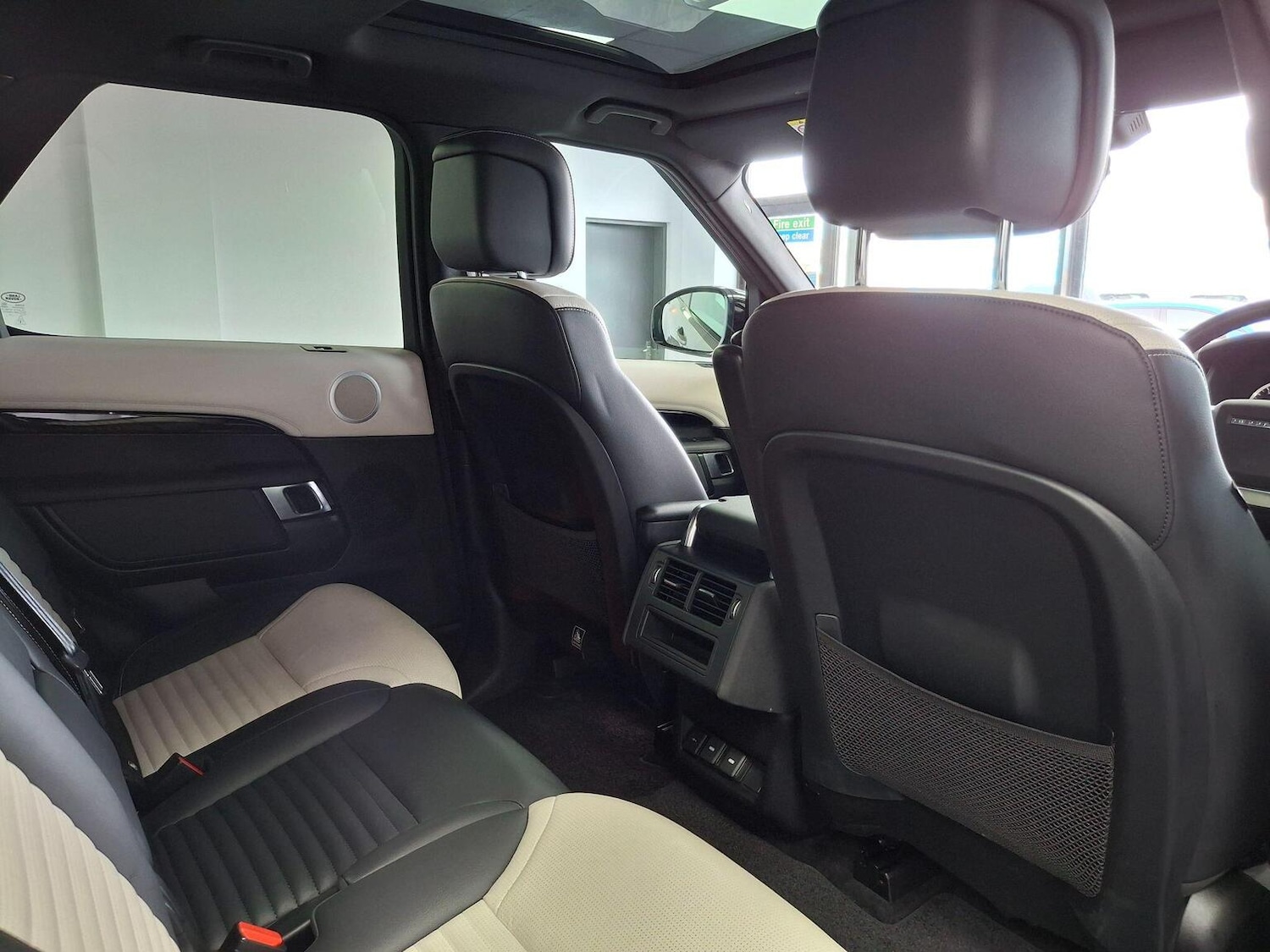 Used Land Rover Discovery 2023 for sale - 77595443: Photo 58