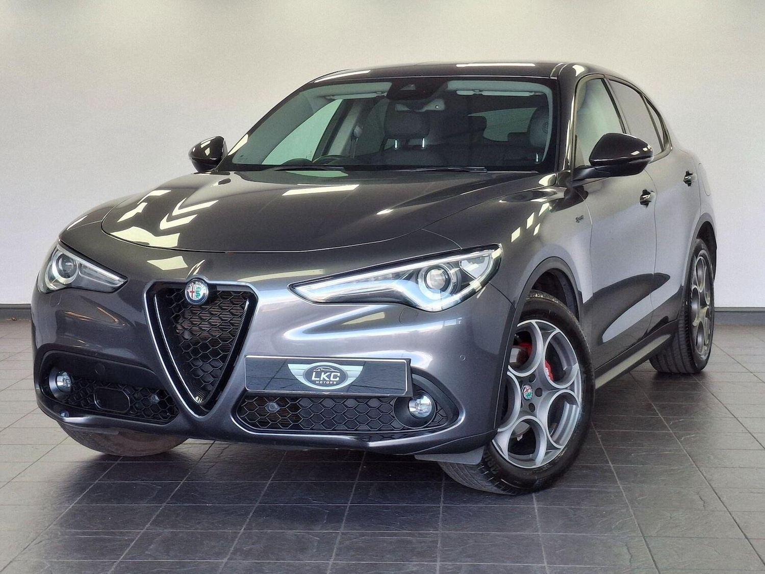Used Alfa Romeo Stelvio 2021 for sale - 76376885: Photo 1