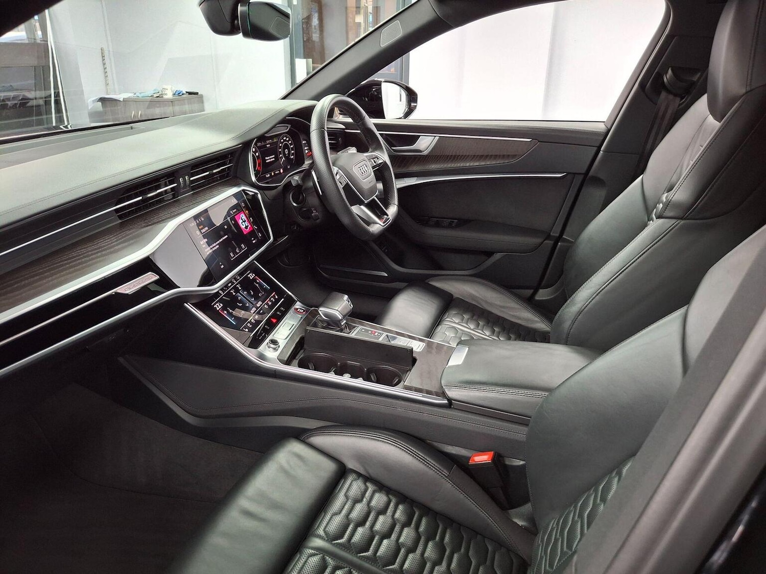 Used Audi RS6 2021 for sale - 77643665: Photo 46