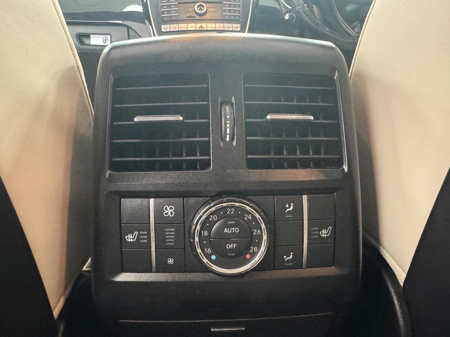 Used Mercedes-Benz GLE 2017 for sale - 76794579: Photo 32