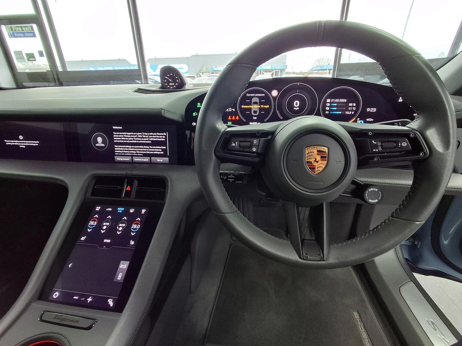 Used Porsche Taycan 2022 for sale - 77636991: Photo 16