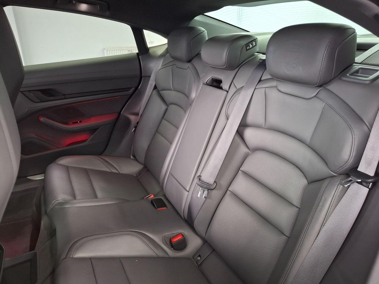 Used Porsche Taycan 2022 for sale - 77636991: Photo 23