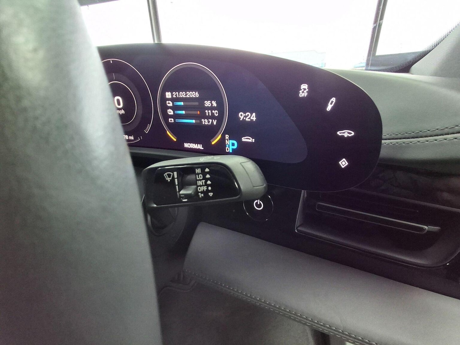 Used Porsche Taycan 2022 for sale - 77636991: Photo 33