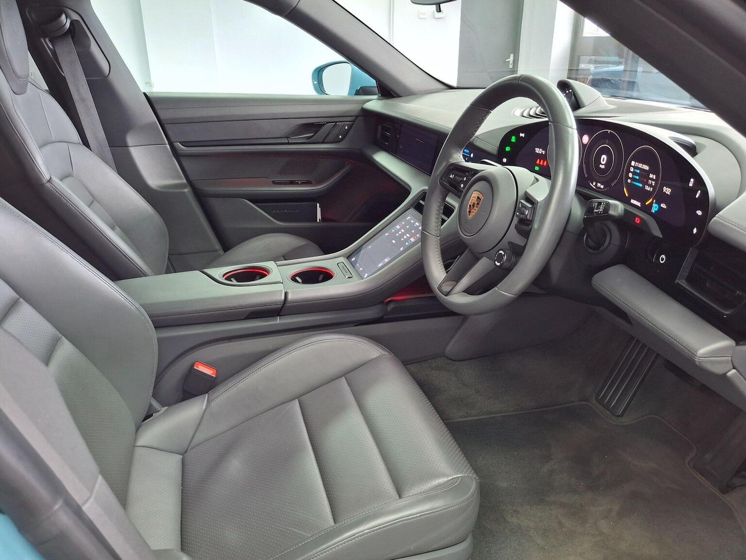 Used Porsche Taycan 2022 for sale - 77636991: Photo 6