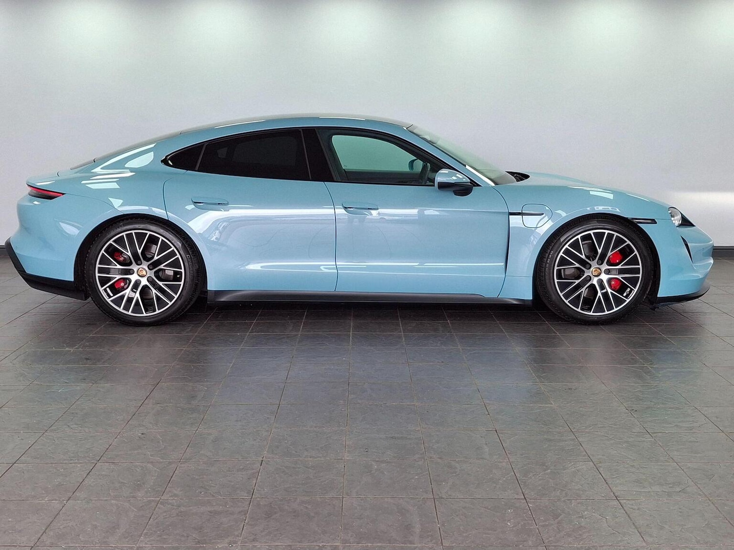 Used Porsche Taycan 2022 for sale - 77636991: Photo 60