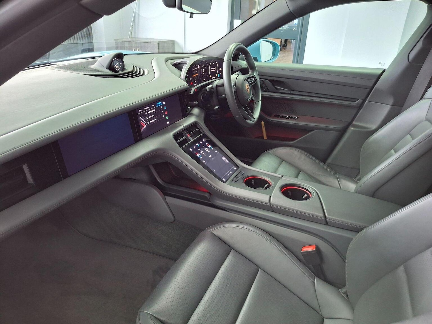 Used Porsche Taycan 2022 for sale - 77636991: Photo 64