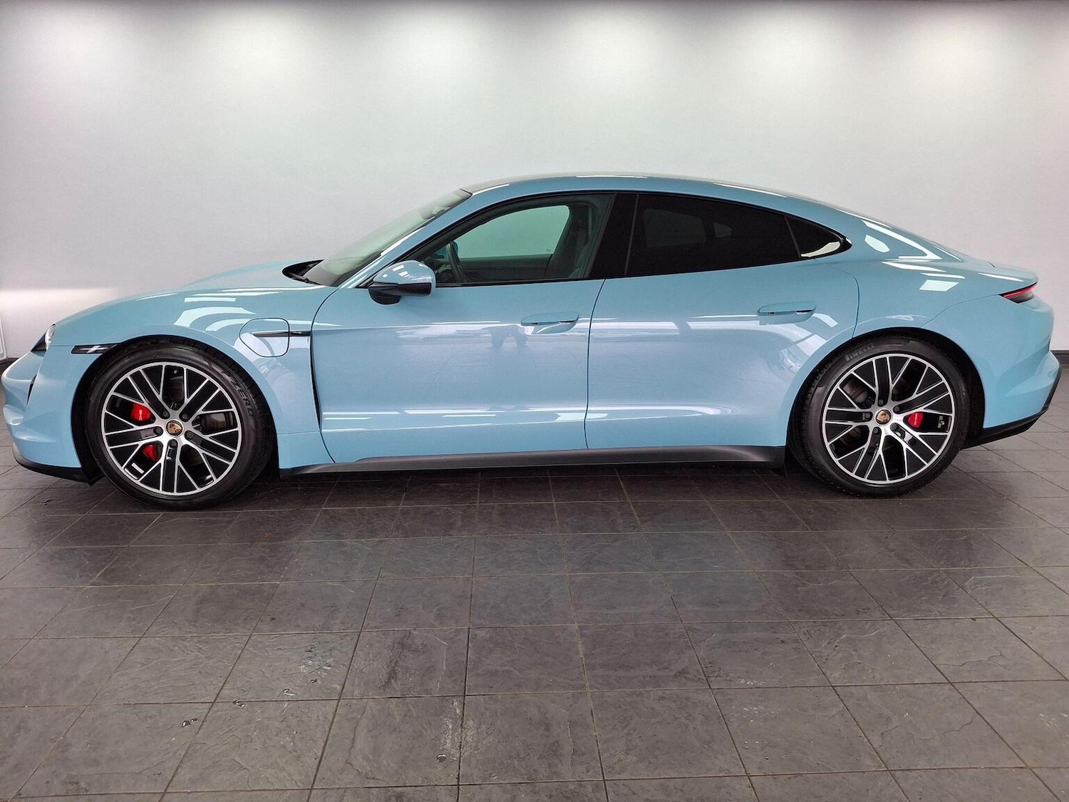 Used Porsche Taycan 2022 for sale - 77636991: Photo 68