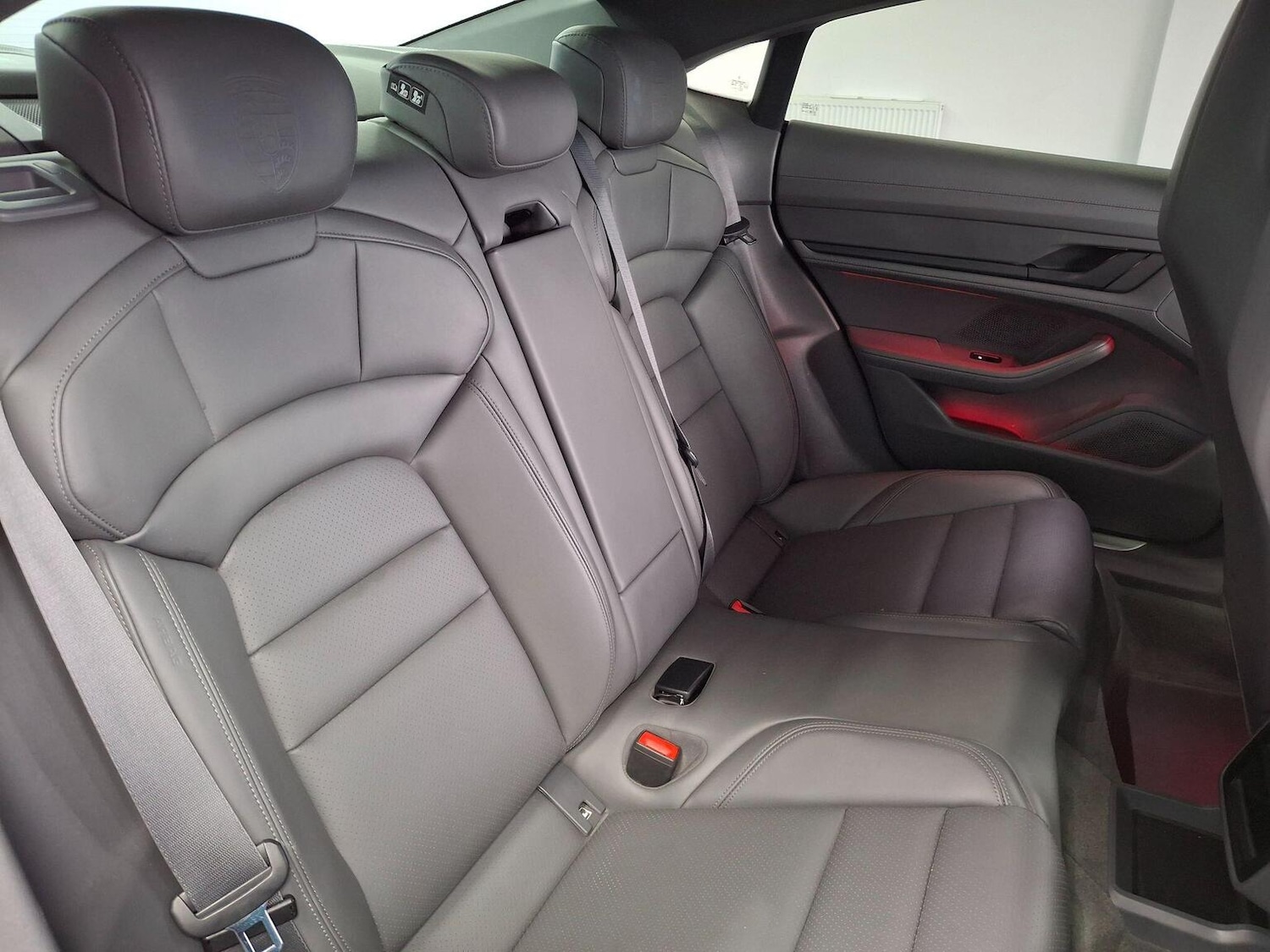 Used Porsche Taycan 2022 for sale - 77636991: Photo 9