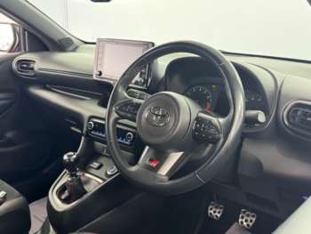 Used Toyota Yaris 2021 for sale - 74837232: Photo