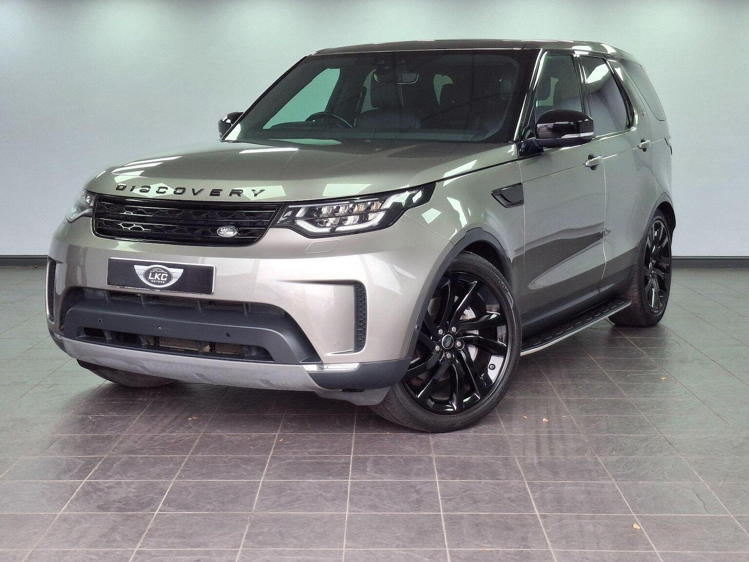 Used Land Rover Discovery 2019 for sale - 76369294: Photo 1