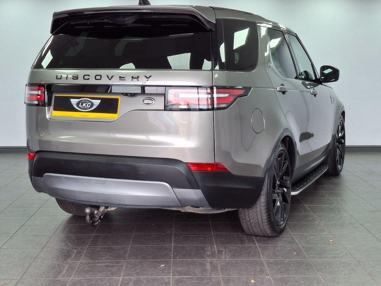 Used Land Rover Discovery 2019 for sale - 76369294: Photo 12