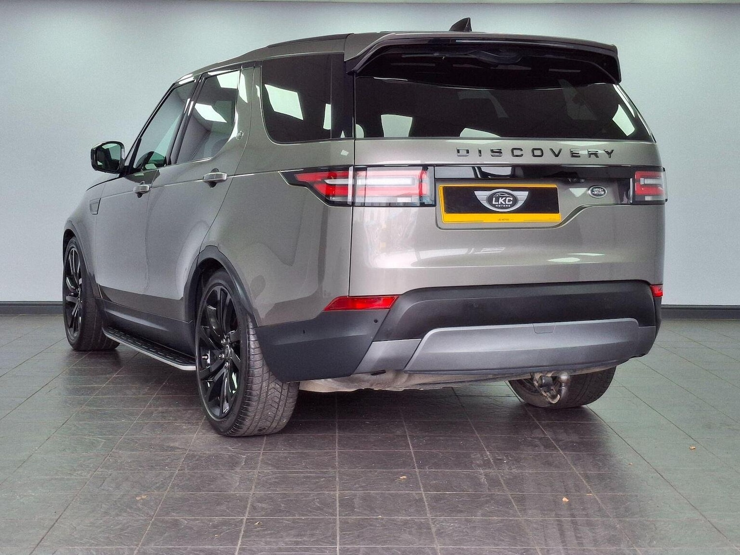 Used Land Rover Discovery 2019 for sale - 76369294: Photo 14