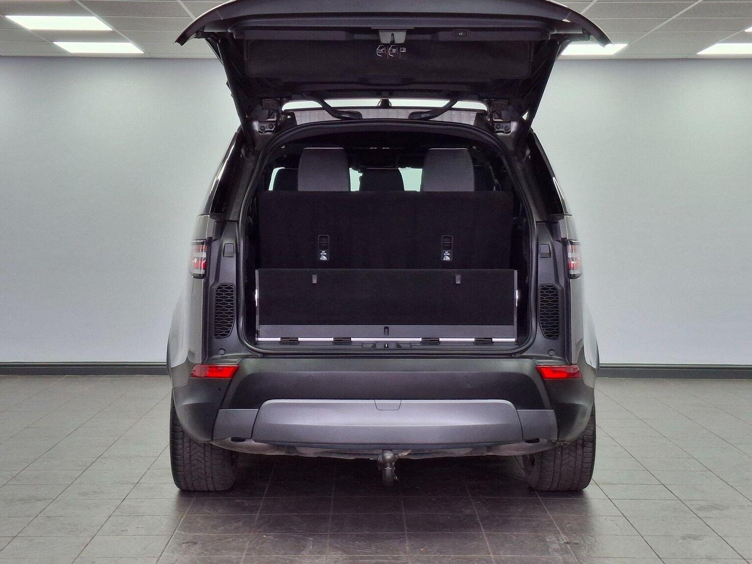 Used Land Rover Discovery 2019 for sale - 76369294: Photo 19